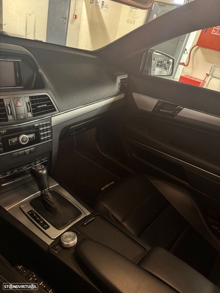 Mercedes-Benz E 250 - 12