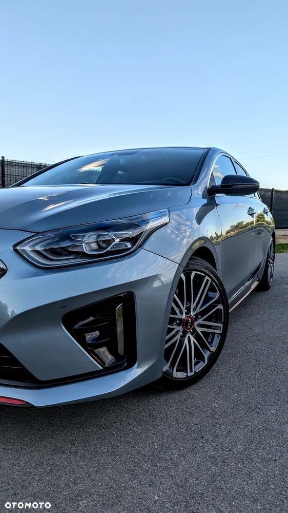 Kia ProCeed - 1