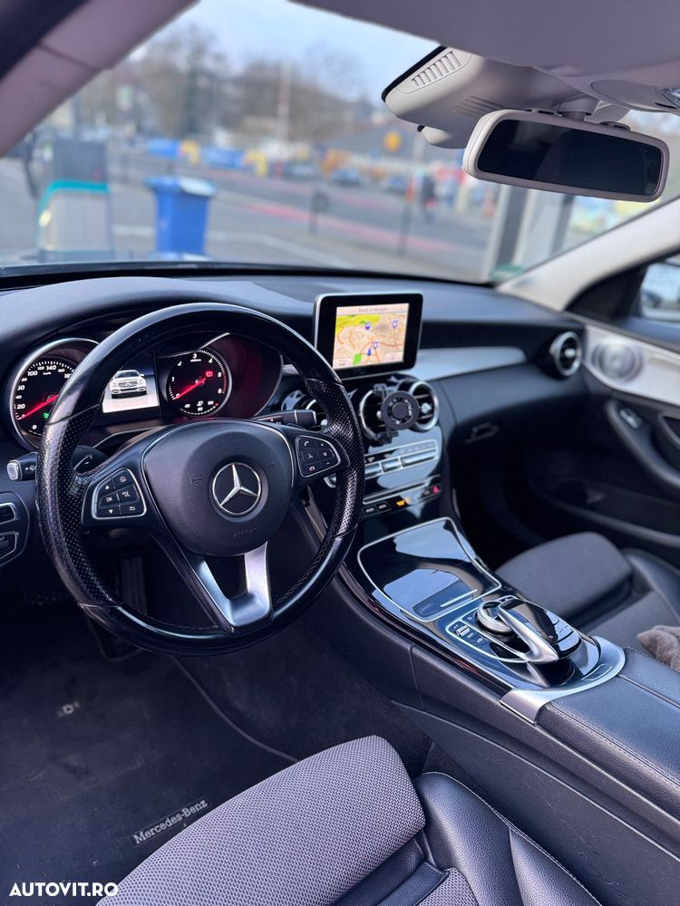 Mercedes-Benz C - 6