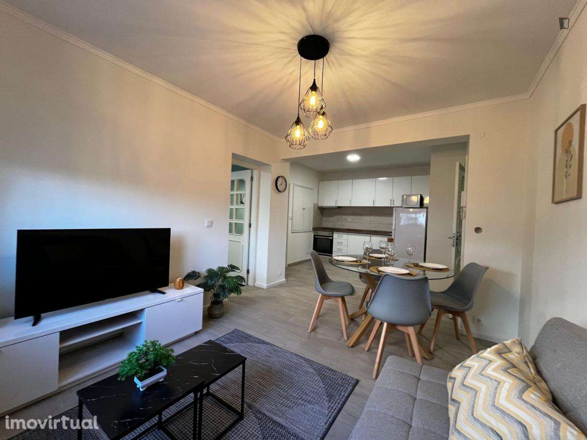 Quarto - localizado em Custóias Porto - Grande imagem: 4/24