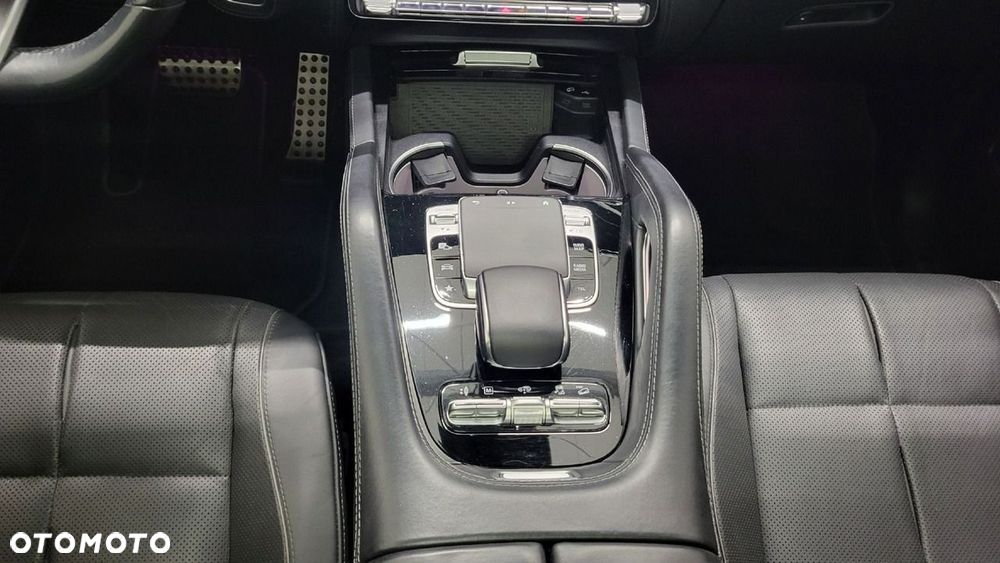 Mercedes-Benz GLS - 25