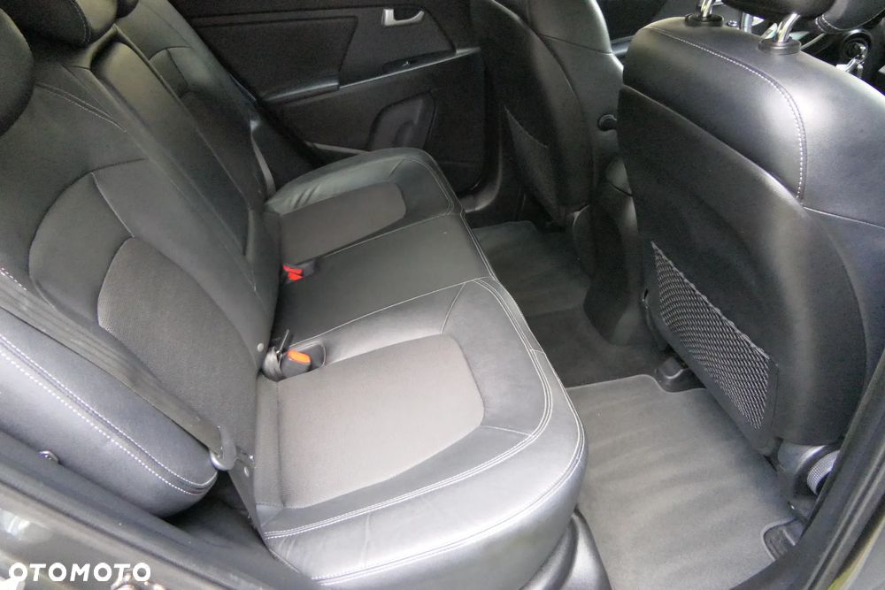 Kia Sportage 2.0 M - 19