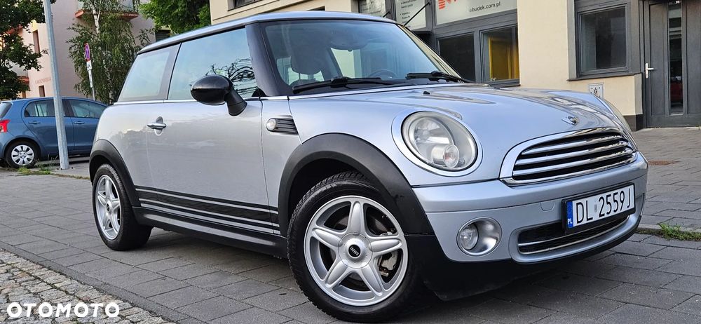 MINI ONE Standard - 18