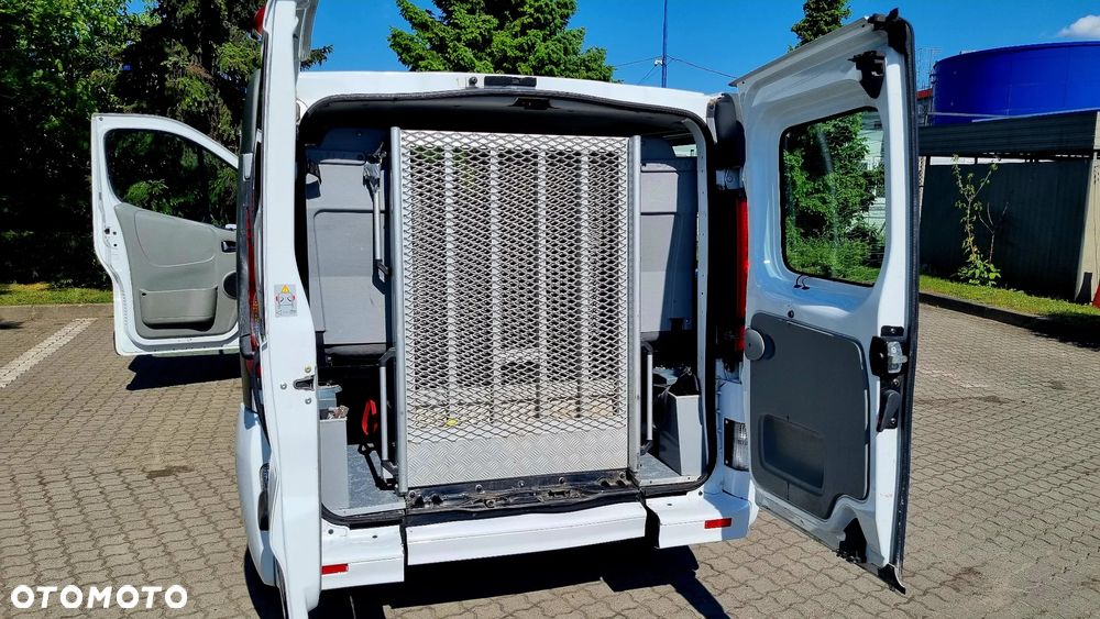 Renault Trafic - 15