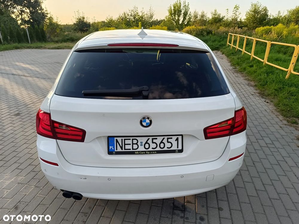 BMW Seria 5 520d - 12