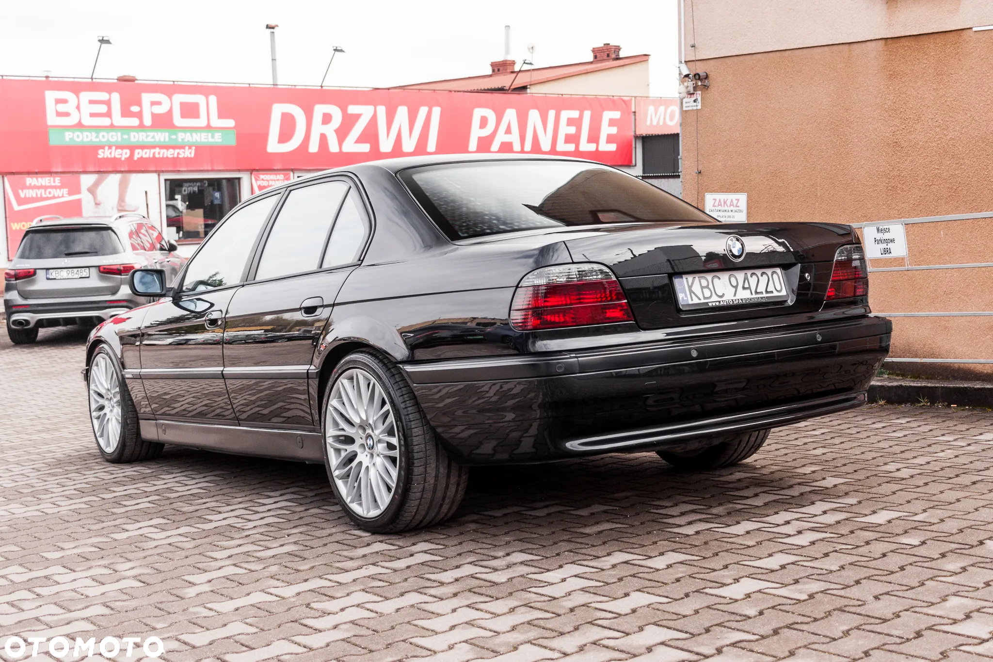 BMW Seria 7 750i - 22