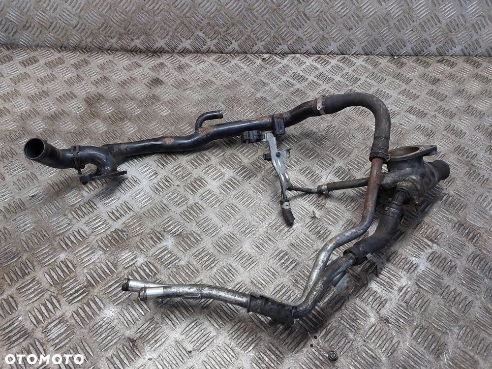OBUDOWA TERMOSTAT MAGISTRALA WODY ASTRA H 1.9 CDTI - 2