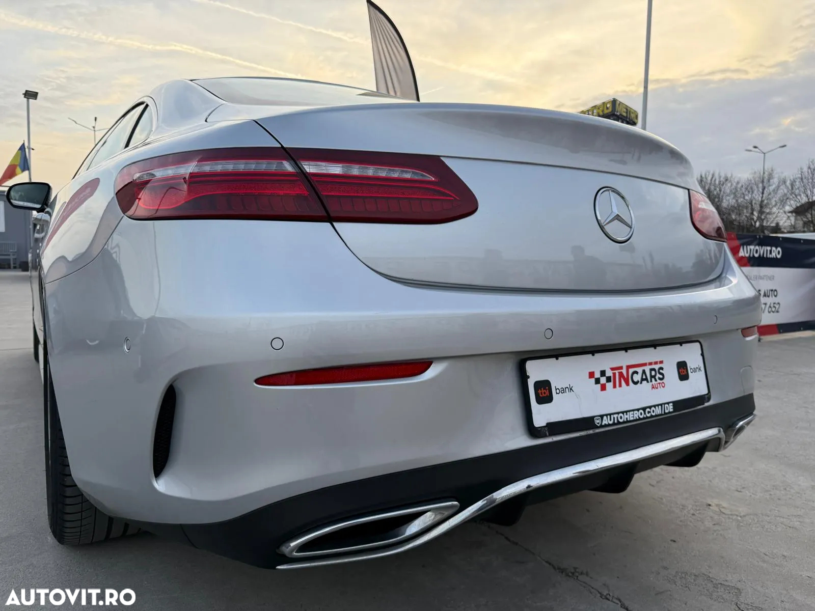 Mercedes-Benz E - 32