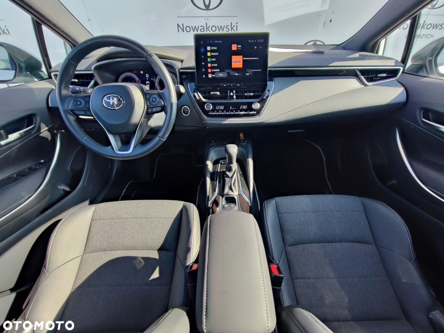 Toyota Corolla - 11