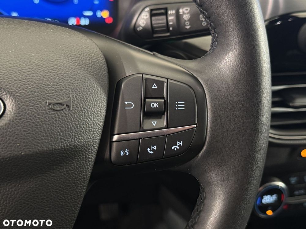 Ford Kuga - 18