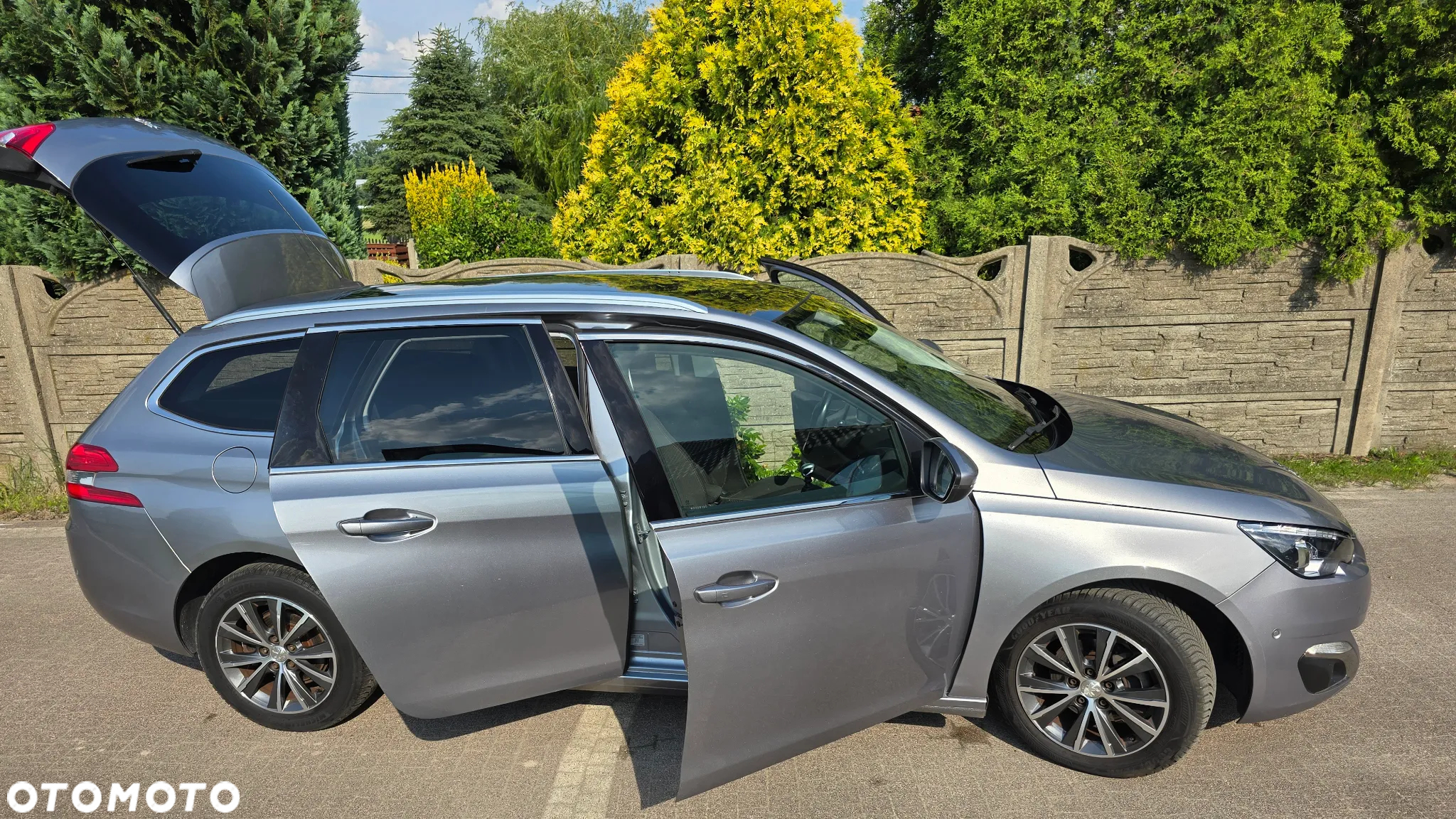 Peugeot 308 1.2 PureTech Allure S&S - 16