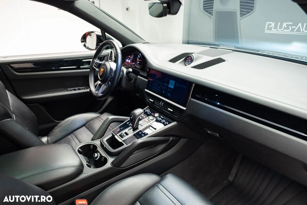 Porsche Cayenne Coupe S - 36
