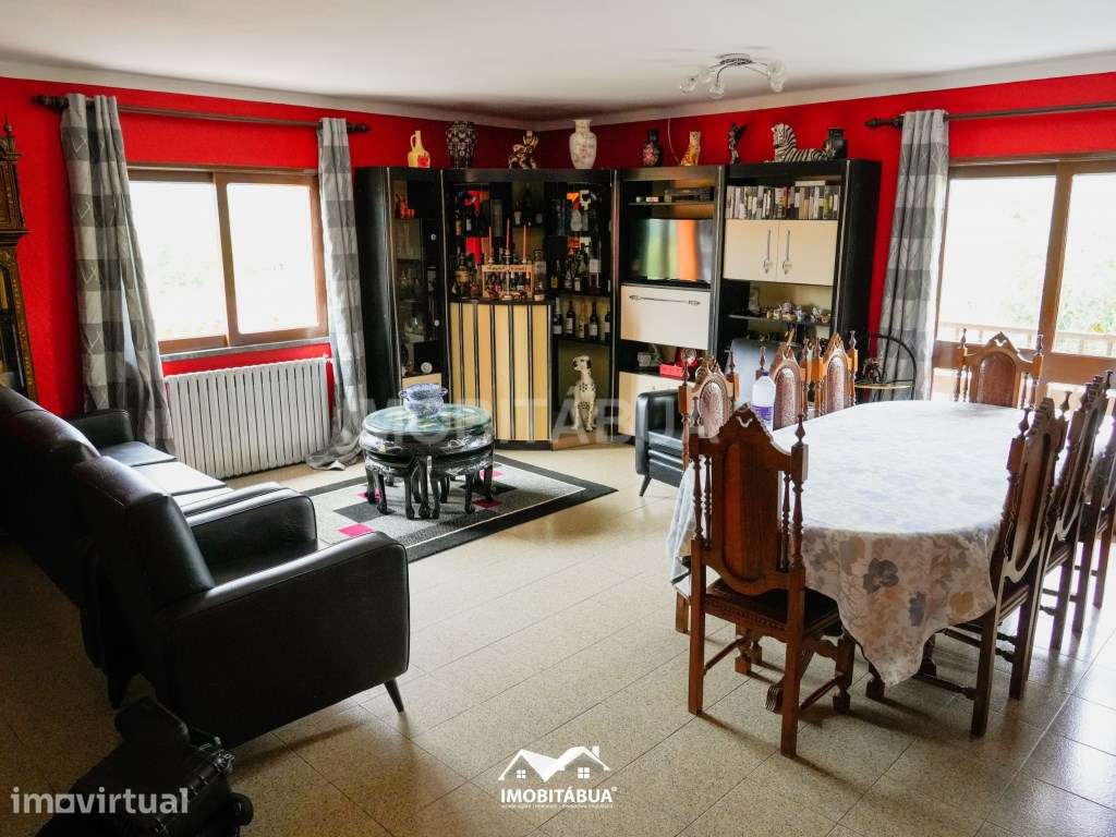 Excelente Moradia para Habitação ou Turismo com 9 quartos e 3 pisos... - Grande imagem: 2/57