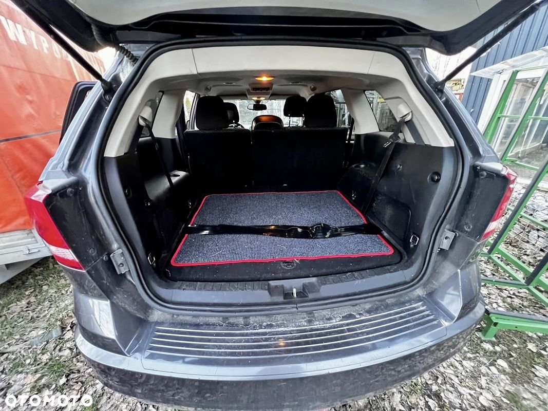 Dodge Journey - 8