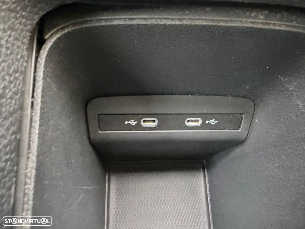 VW ID.3 58 kWh 1st - 32