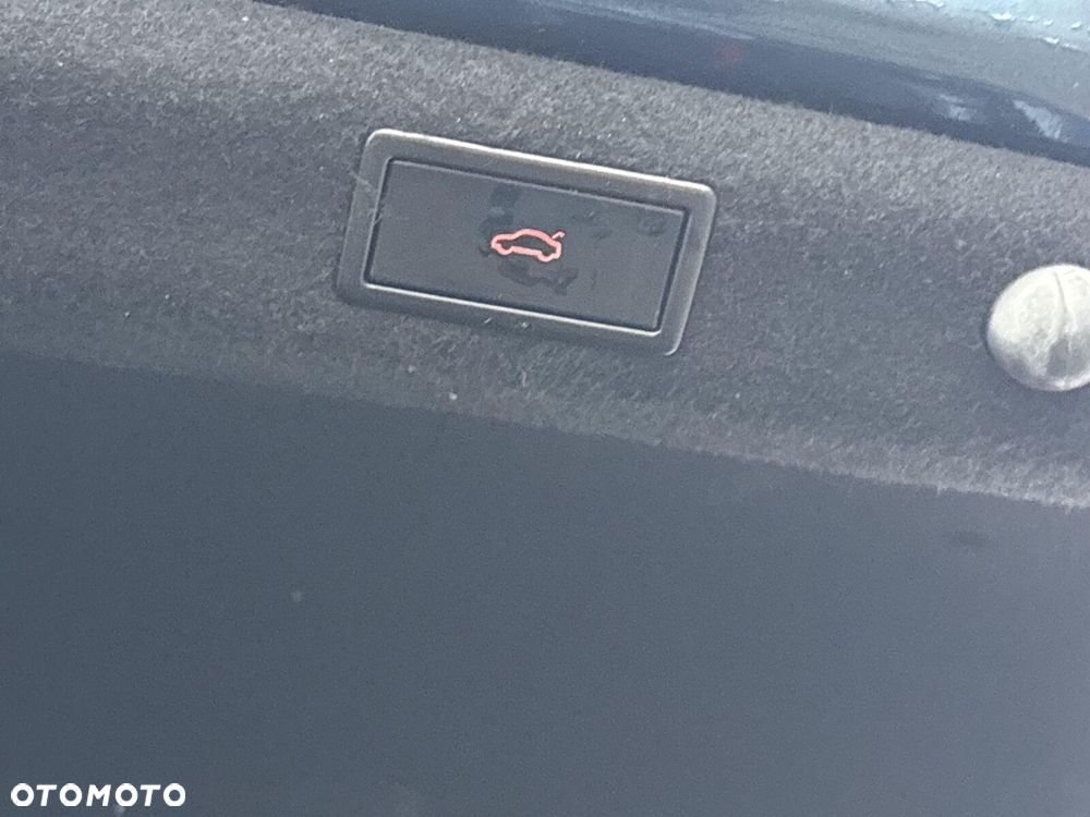 Skoda Superb 2.0 TDI SCR Style DSG - 36