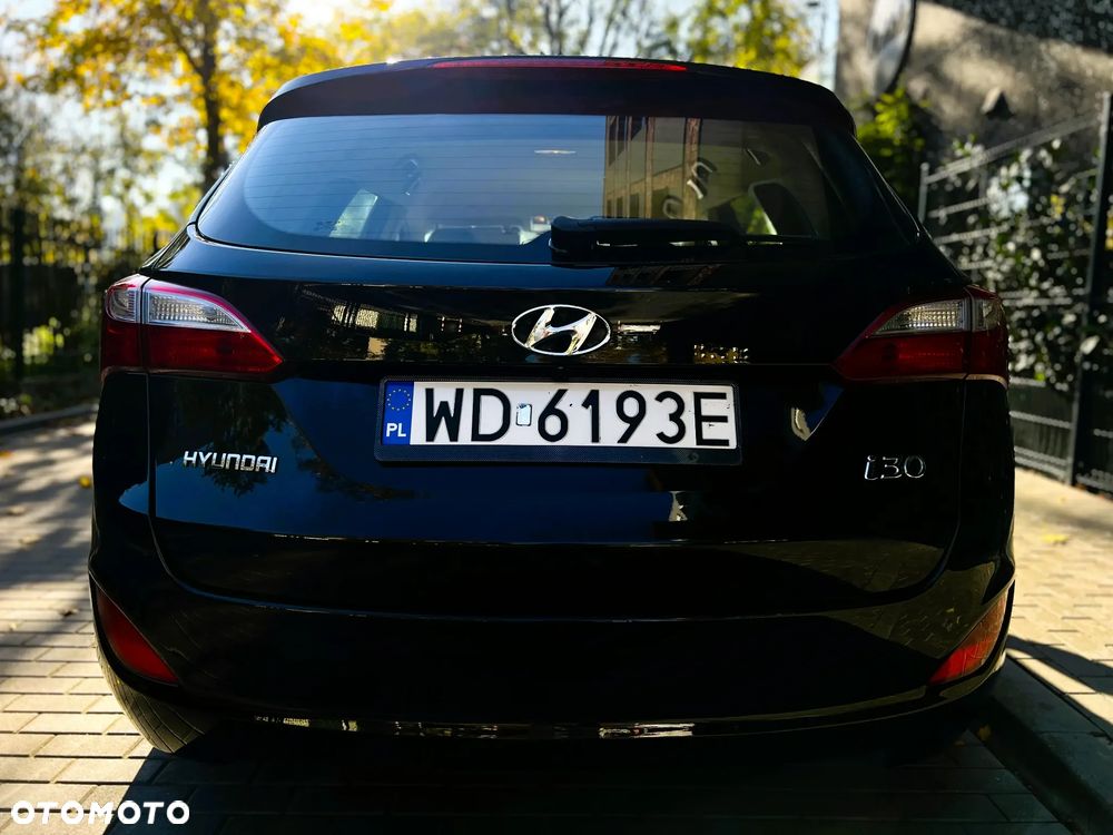 Hyundai i30 1.6 GDI Classic + - 36