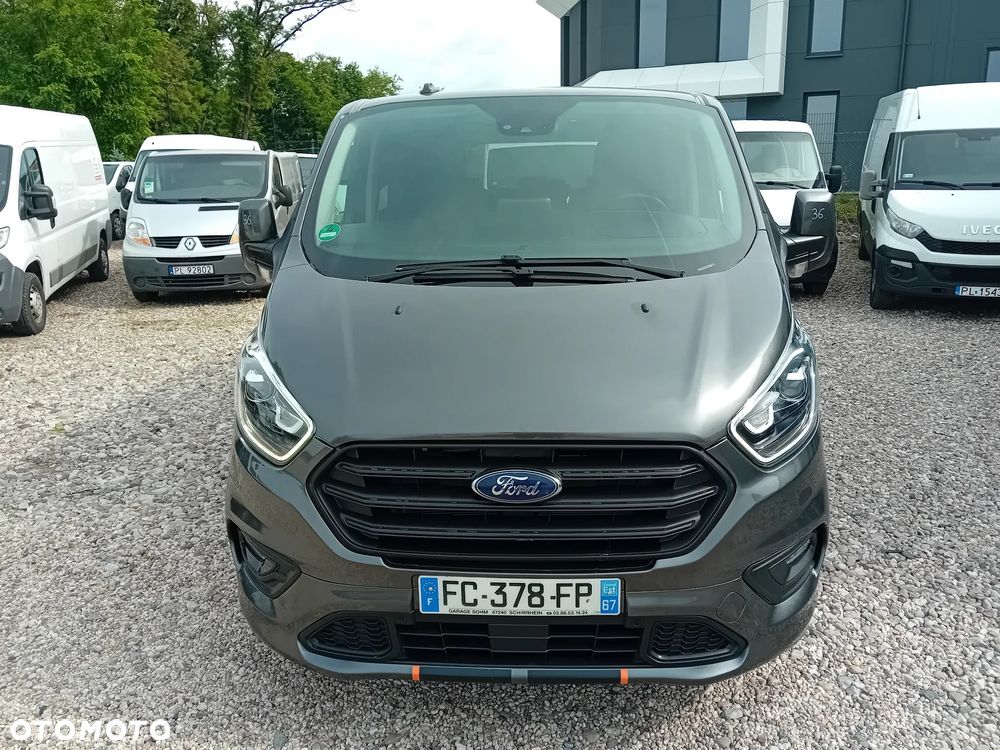 Ford Tourneo Custom - 2