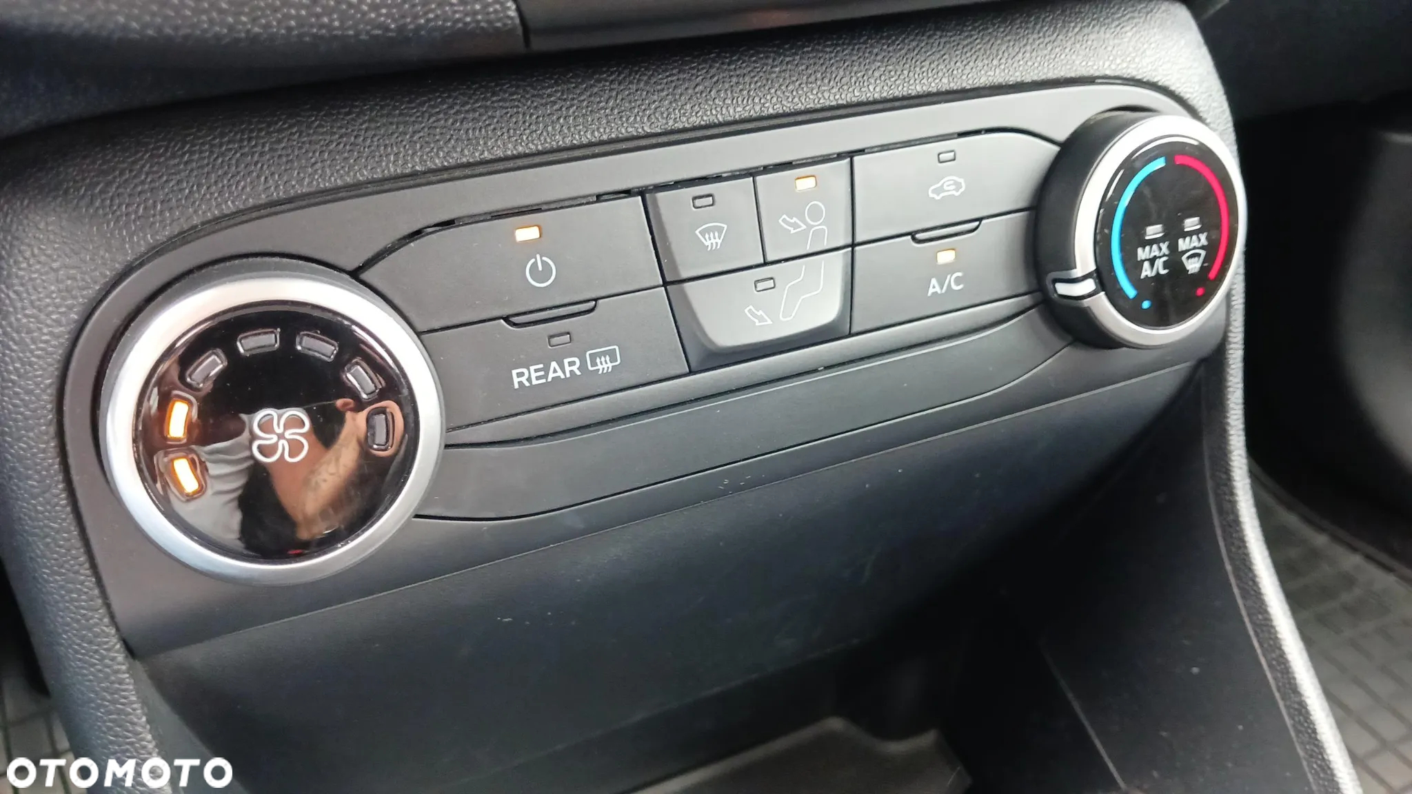 Ford Fiesta 1.1 Trend ASS - 16
