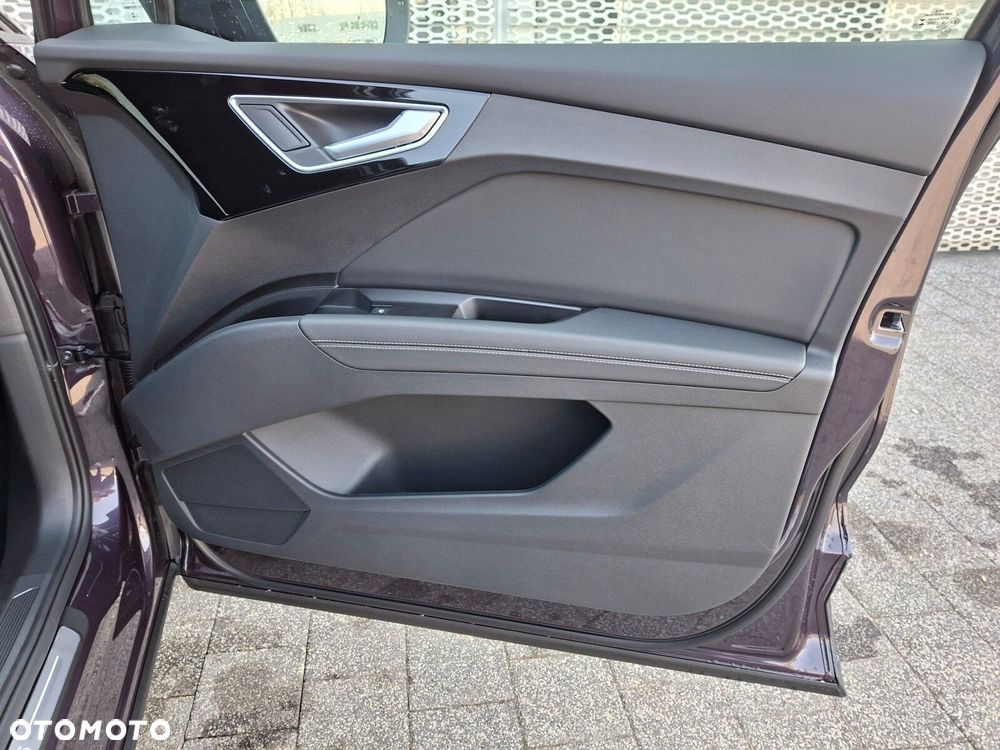 Audi Q4 e-tron - 16