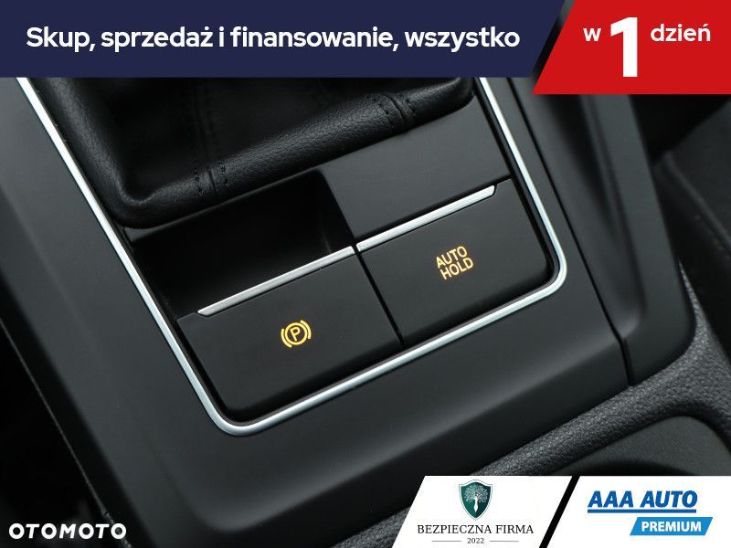 Volkswagen Golf - 18