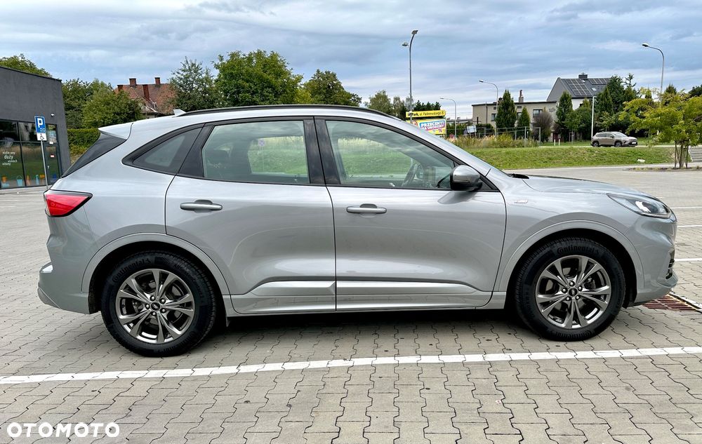Ford Kuga 1.5 EcoBoost ST-LINE - 4