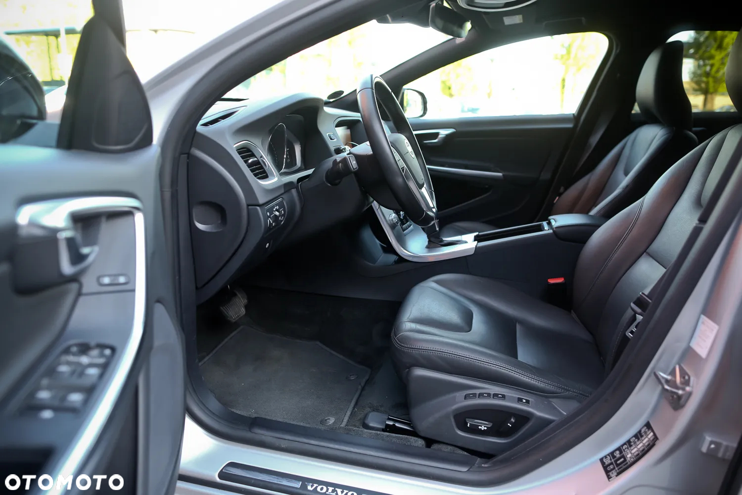 Volvo V60 Cross Country D3 Geartronic - 19