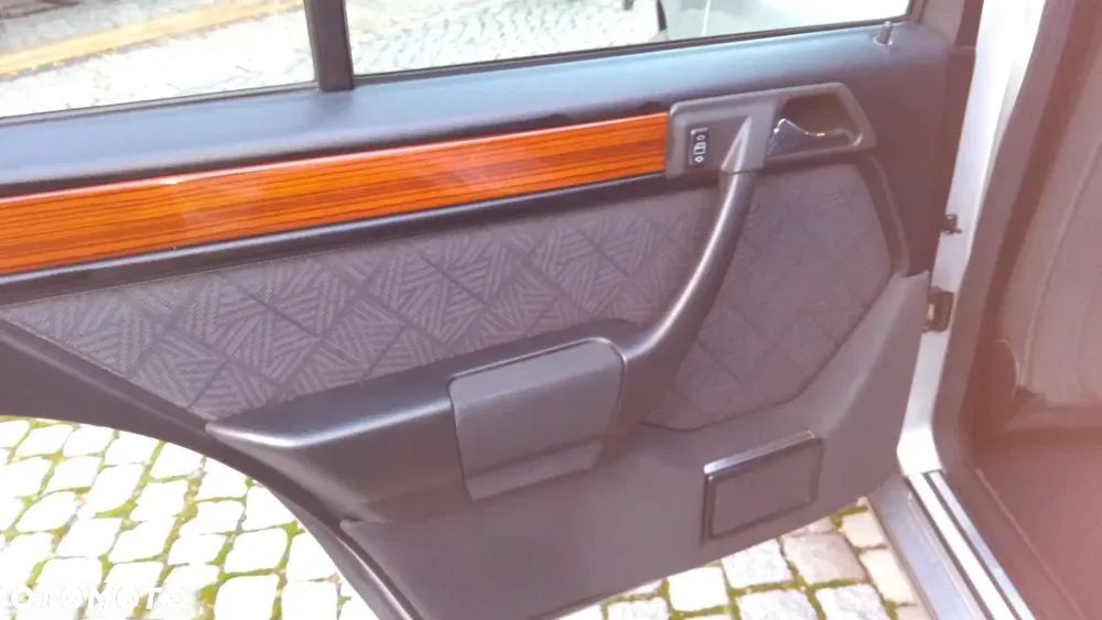 Mercedes-Benz Klasa E - 18