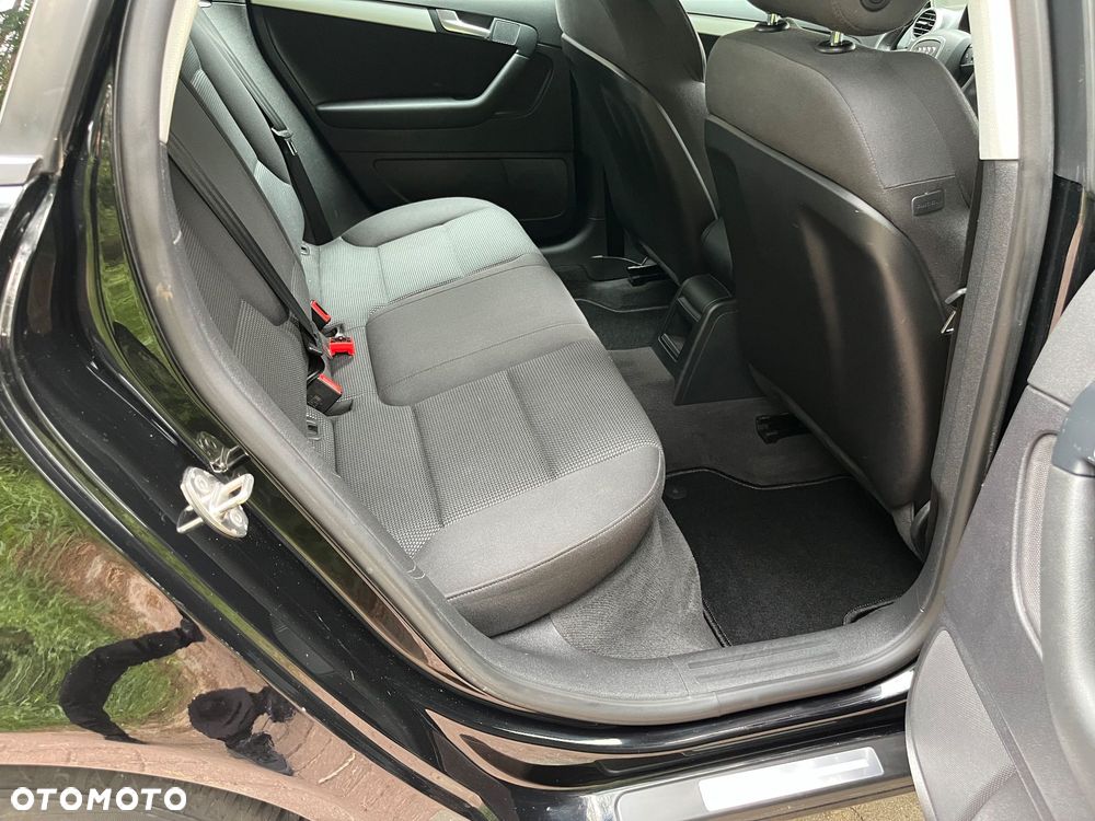 Audi A3 Sportback - 8