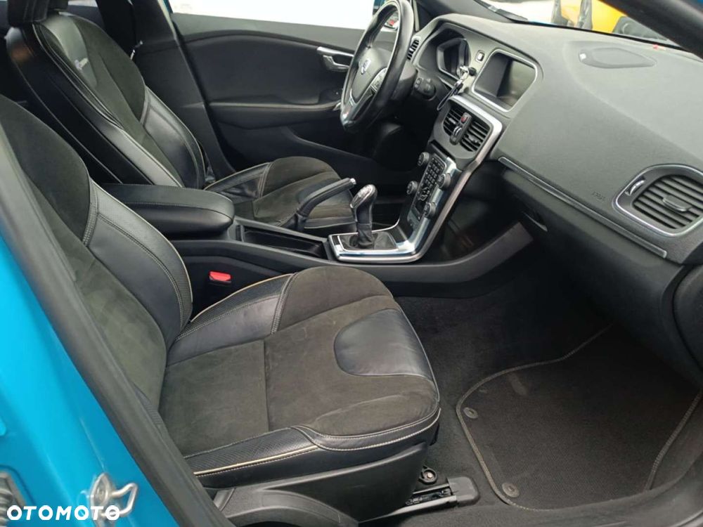 Volvo V40 - 26