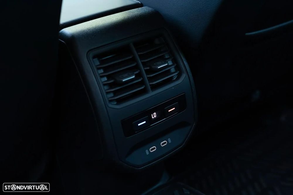 Cupra Formentor 1.4 e-Hybrid DSG VZ - 33