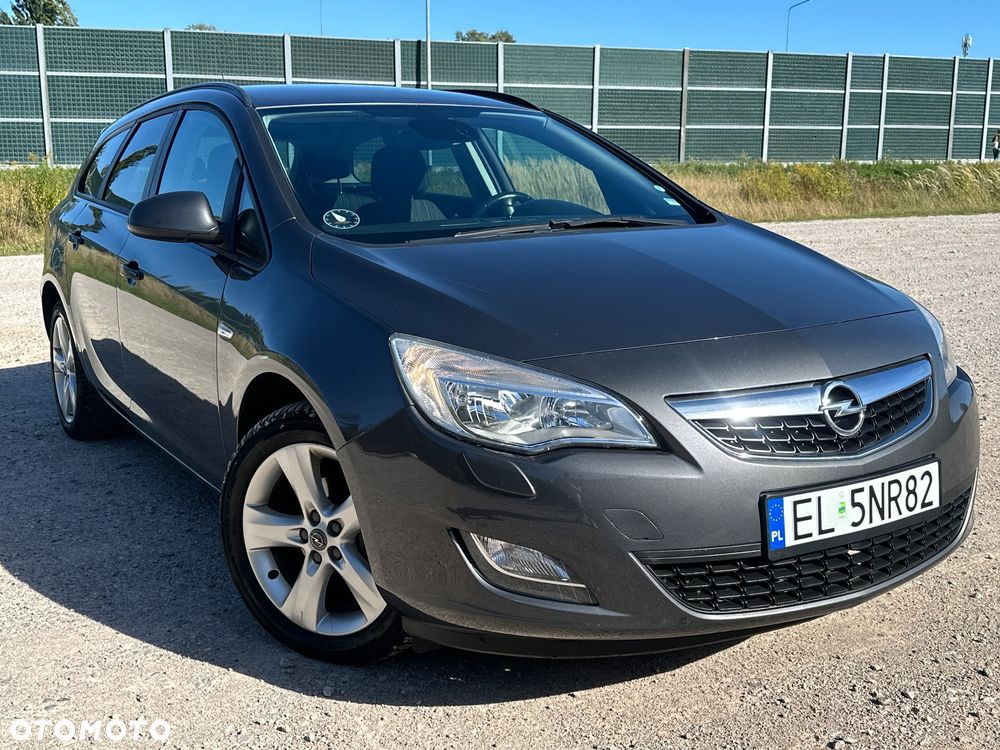 Opel Astra 1.4 Turbo Cosmo - 3