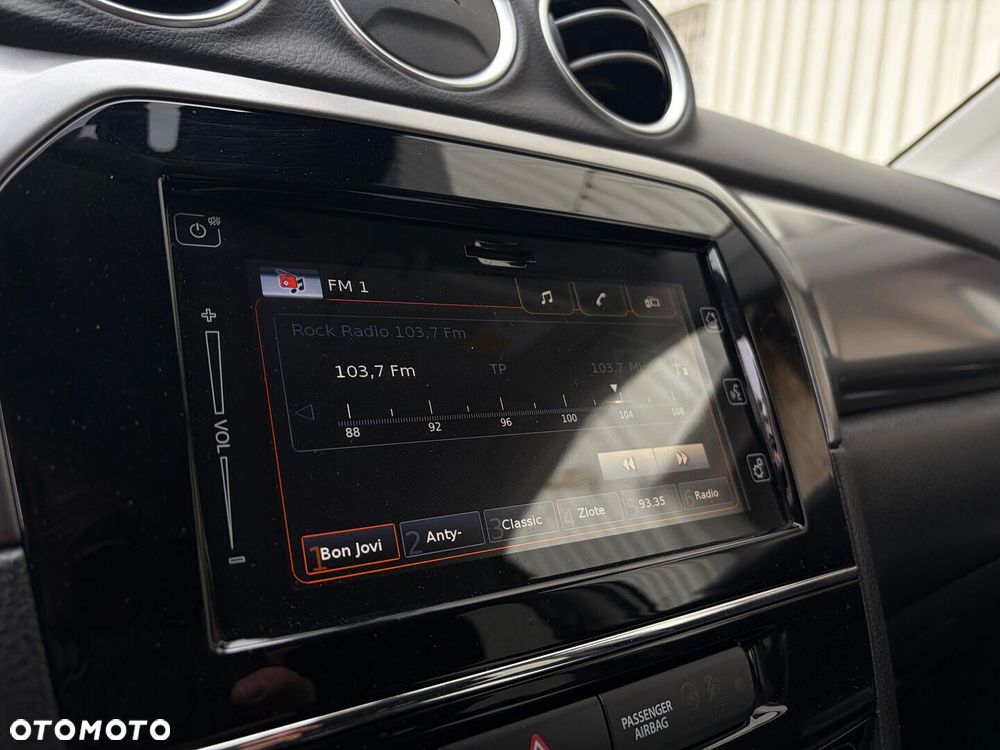 Suzuki Vitara 1.4 Boosterjet SHVS Premium 2WD - 24