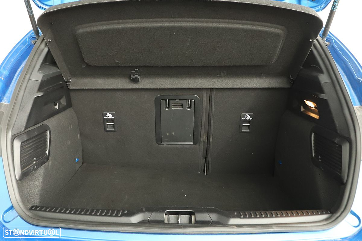 Ford Focus - 23
