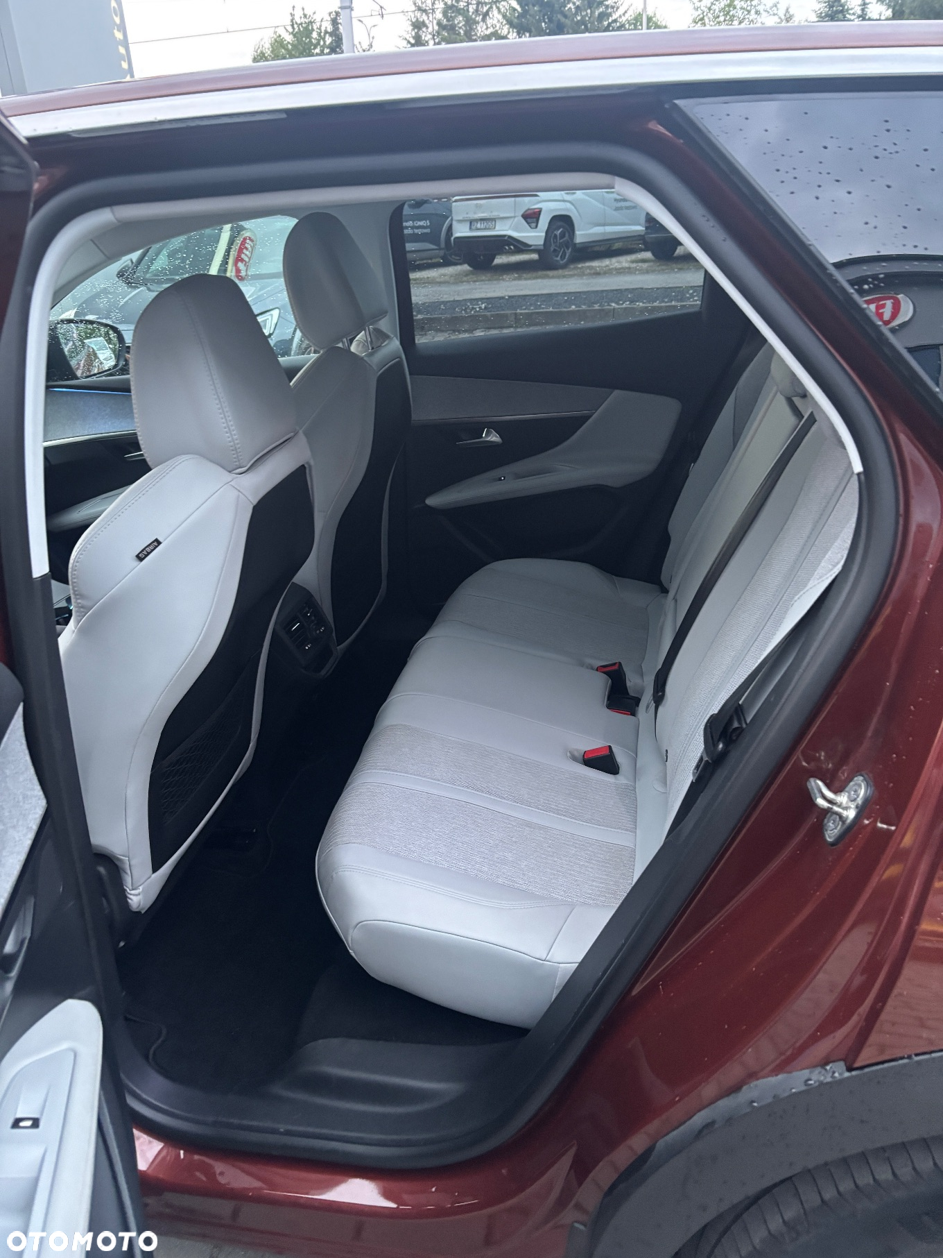Peugeot 3008 1.2 PureTech GPF Allure S&S EAT8 - 6