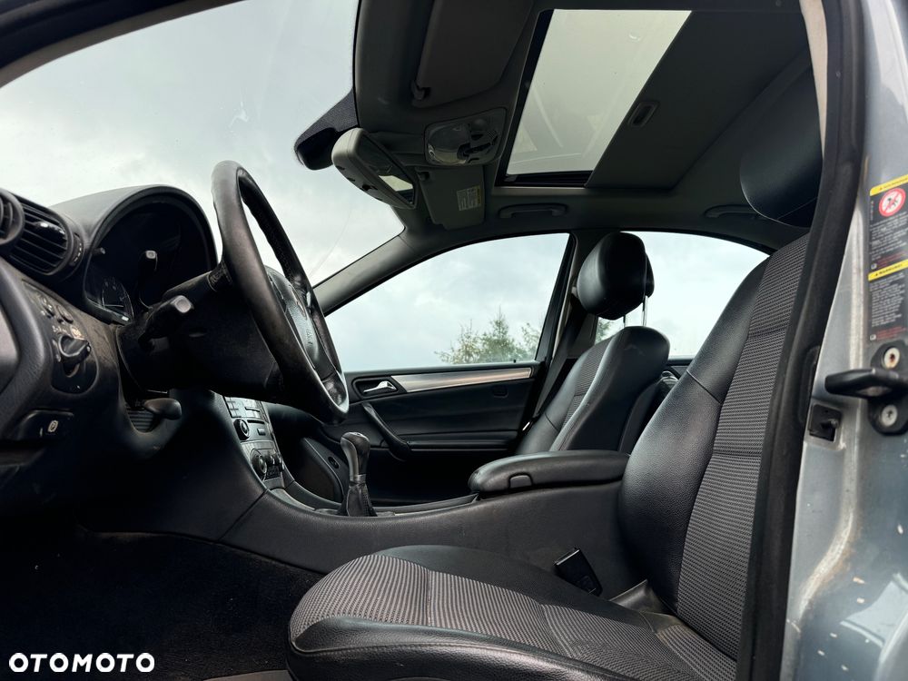 Mercedes-Benz Klasa C 200 Kompressor Elegance Sport Edition - 12