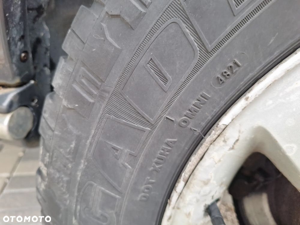 Jeep Grand Cherokee - 19