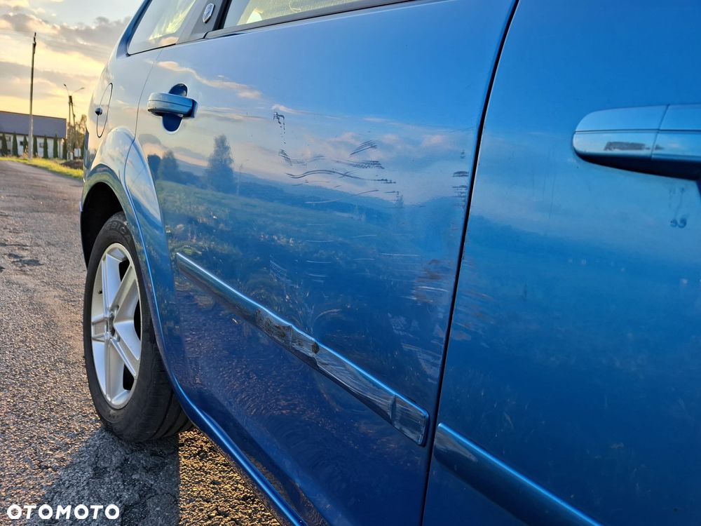 Ford Focus 1.6 Ghia - 6