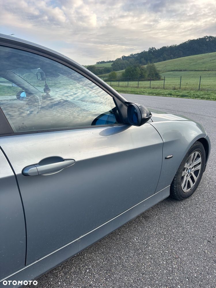 BMW Seria 3 320i - 7