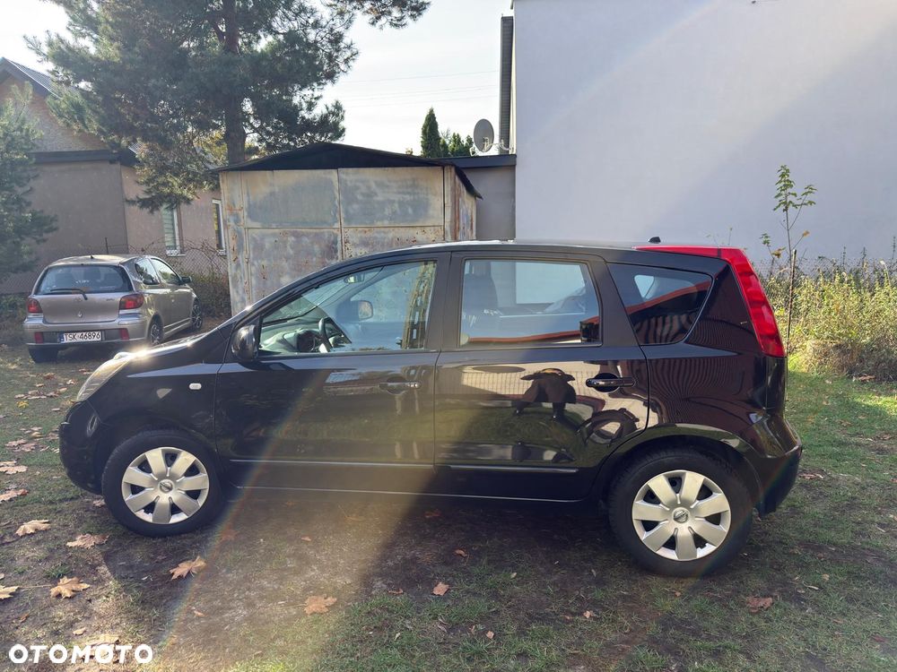Nissan Note 2008 photo 2