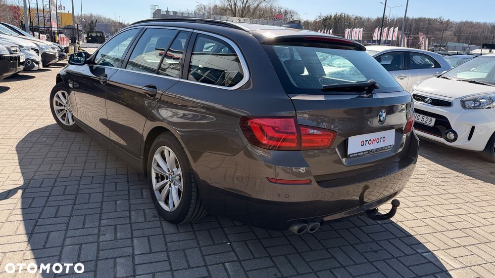 BMW Seria 5 520d Luxury Line - 3