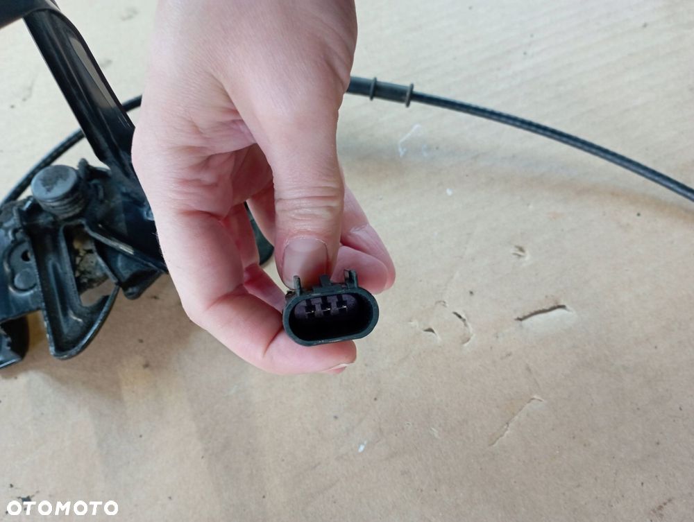 OPEL MOKKA A I 1 ZAMEK RYGIEL MASKI Z CZUJNIKIEM LINKA 95182353 - 3