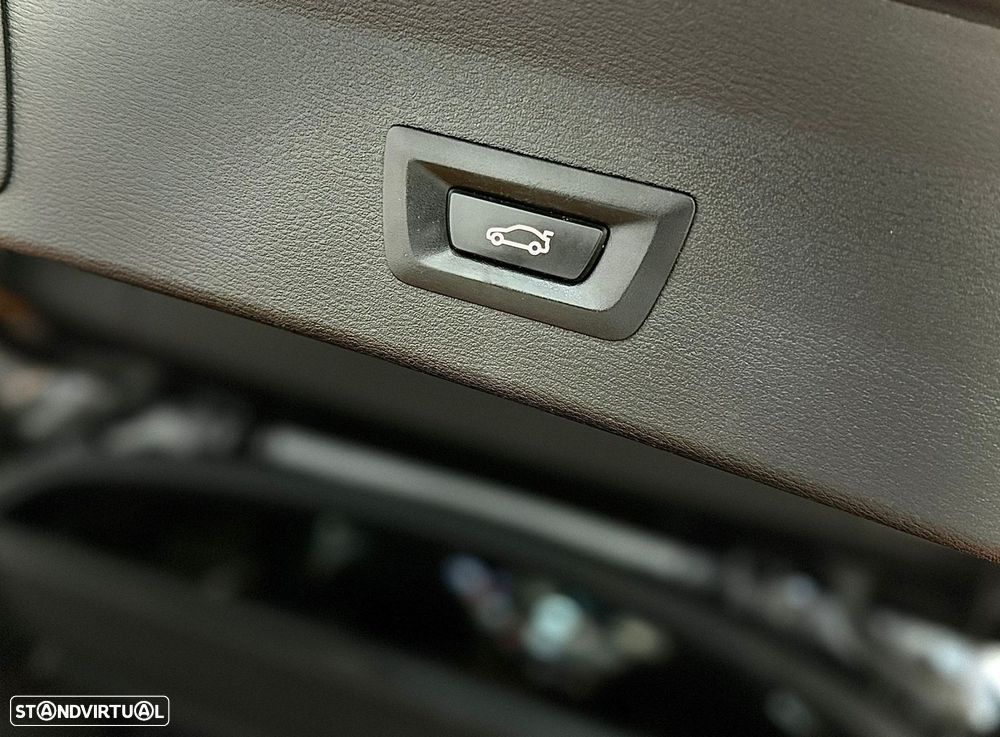 BMW X1 16 d sDrive Auto xLine - 24