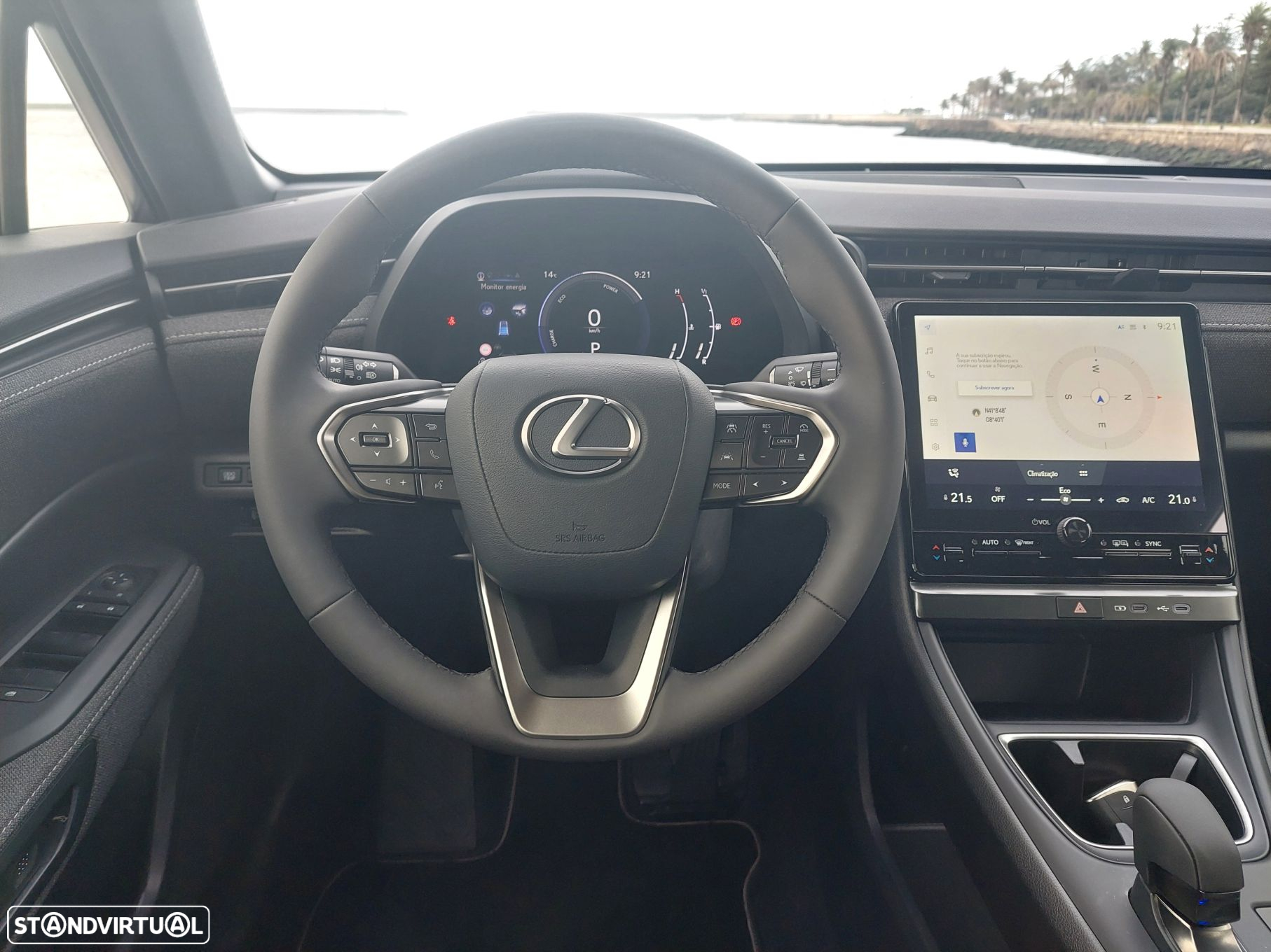 Lexus LBX Standard - 18