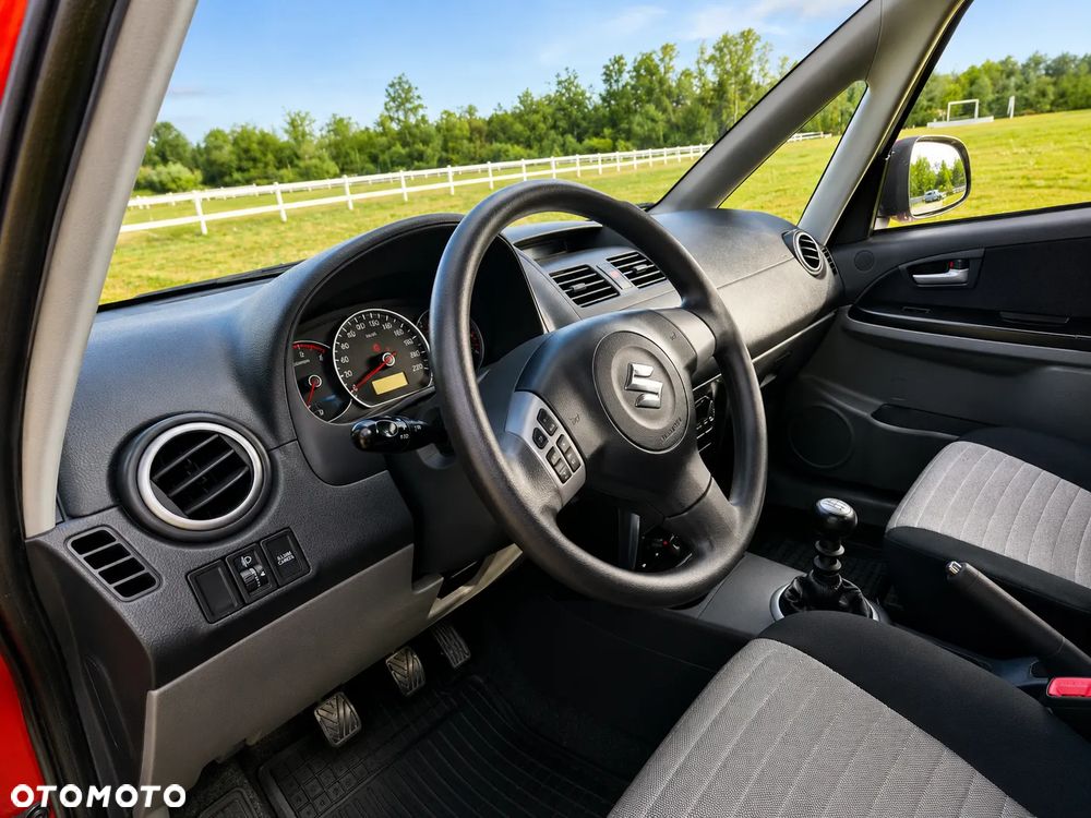 Suzuki SX4 1.6 DDiS Comfort - 8