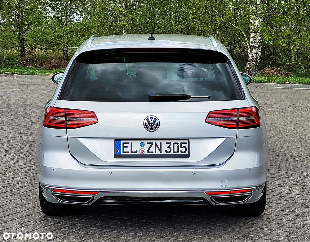Volkswagen Passat 2.0 TDI (BlueMotion Technology) Highline - 8
