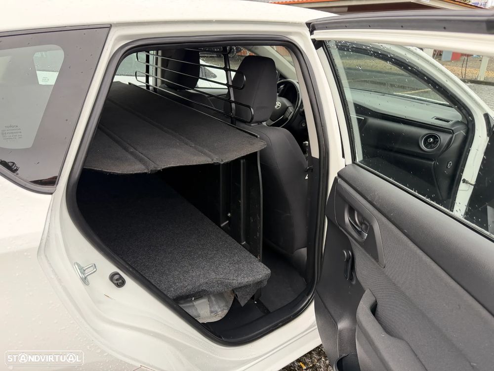 Toyota Auris 1.4 D-4D ACtive - 6