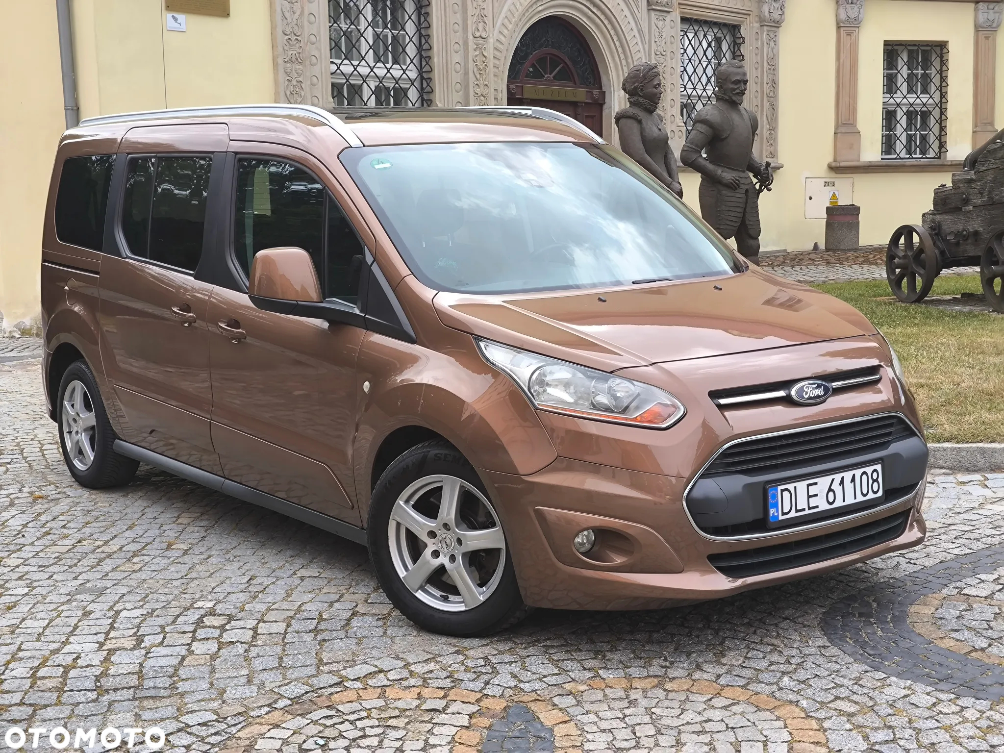 Ford Tourneo Connect Grand - 8