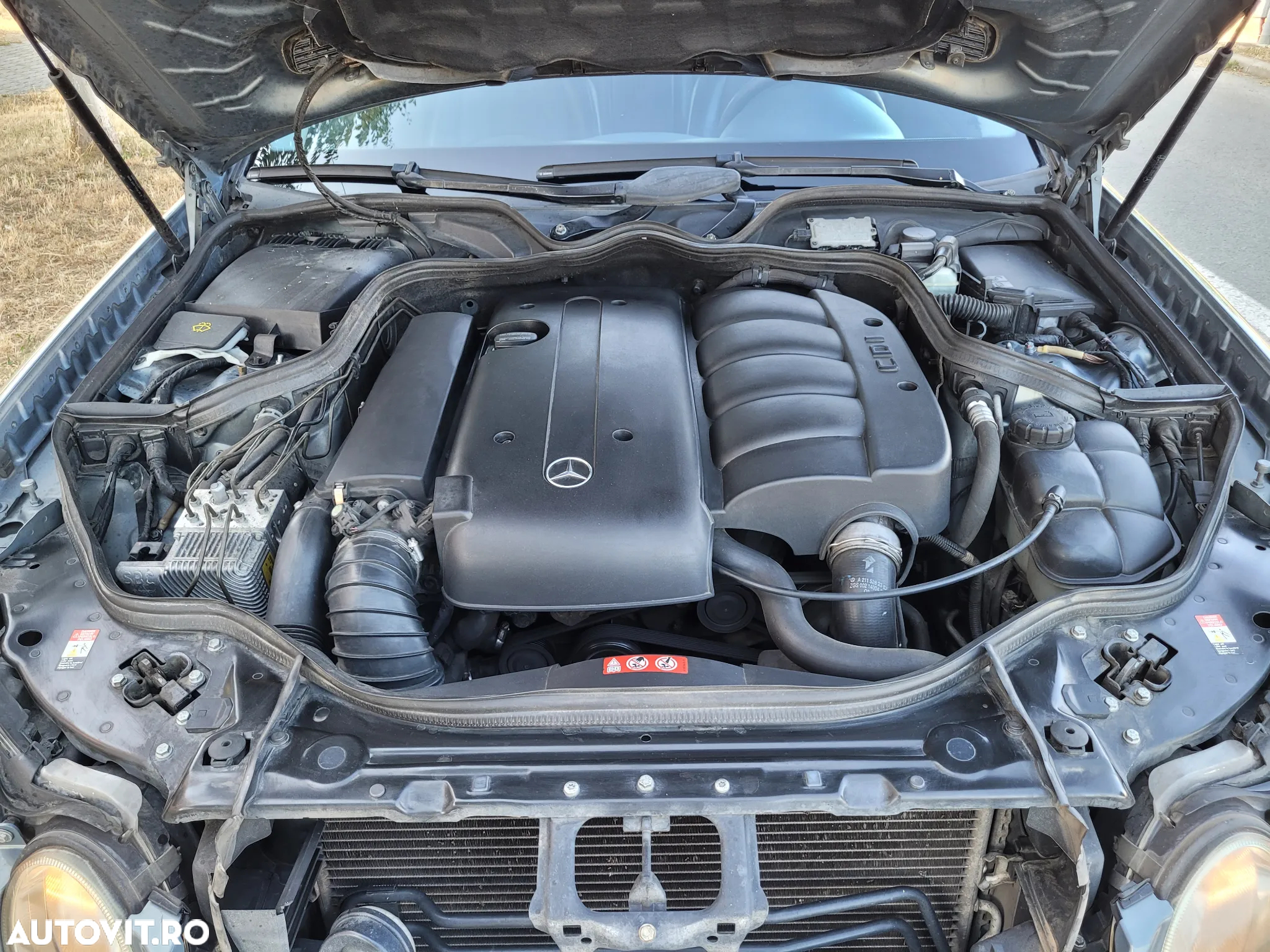 Mercedes-Benz E 220 T CDI Avantgarde - 18