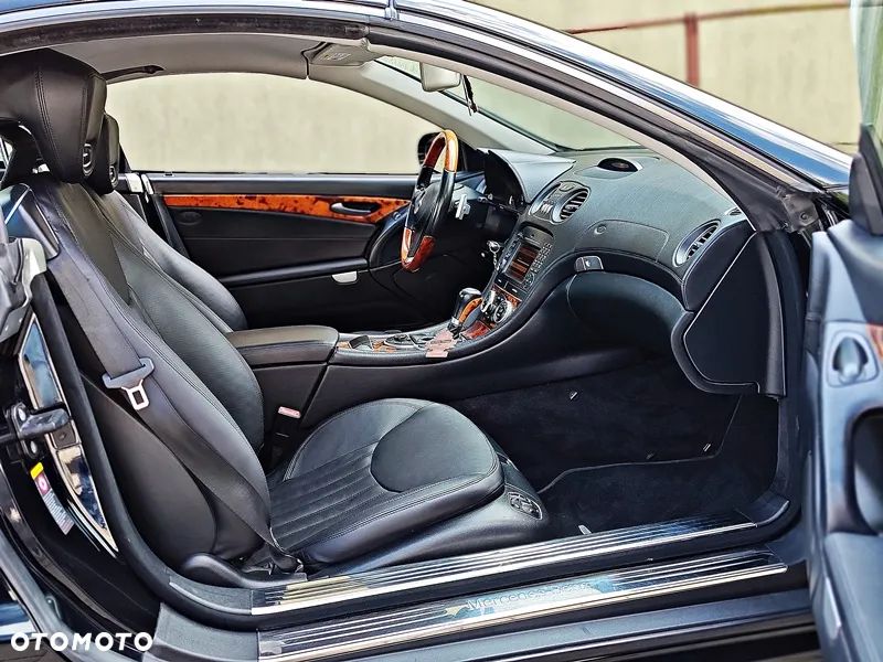 Mercedes-Benz SL - 28